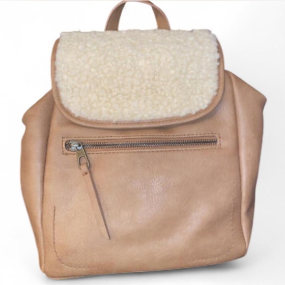 Target Universal Thread backpack - Picture 2 of 6